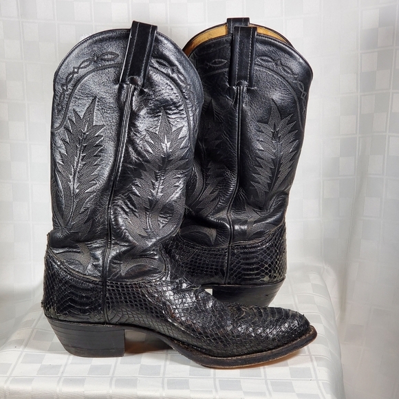 Tony Lama Cowboy Boots - Picture 6 of 10